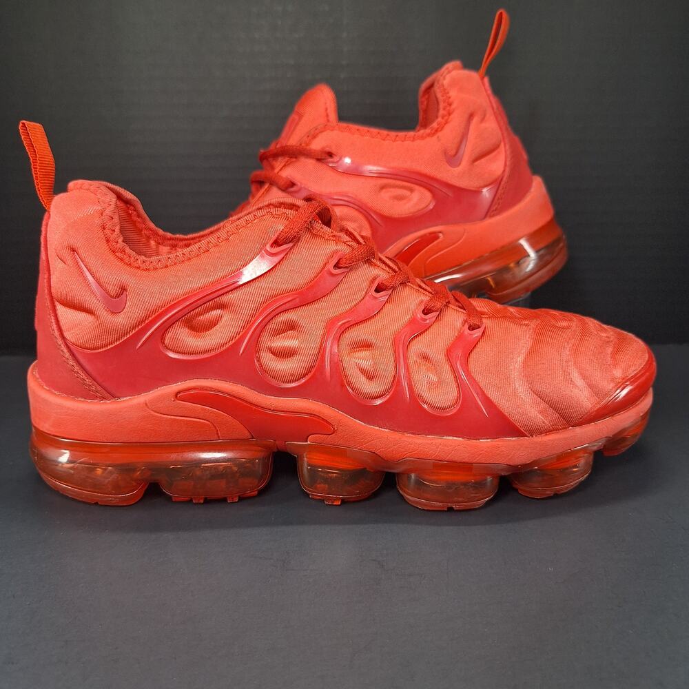 Nike Air VaporMax Plus 2017 Mens Size 8.5 Triple Red 924453-003 Shoes Sneakers